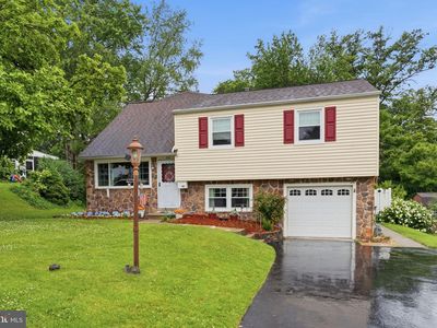 200 Lowell Ter