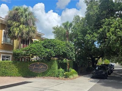 4907 Bayshore Blvd Unit 103
