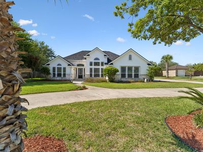 1611 Embassy Dr
