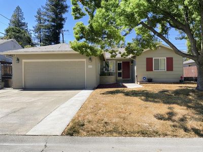 2490 Michelle Dr