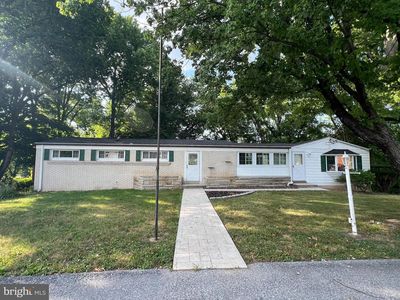 Property at 5136 Sunset Dr, Harrisburg, PA