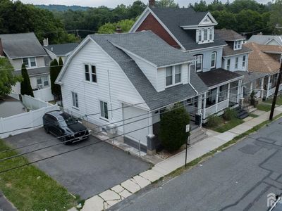 189 Summit Ave