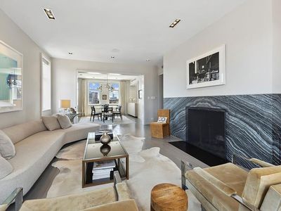 465 W 23rd St APT 19D