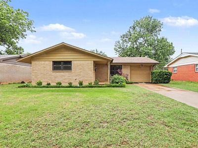 1716 Bedford Ln