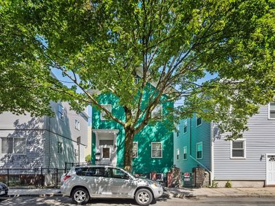 38 Hunting St