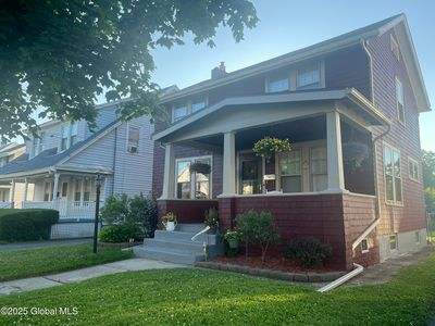 1137 Sumner Avenue