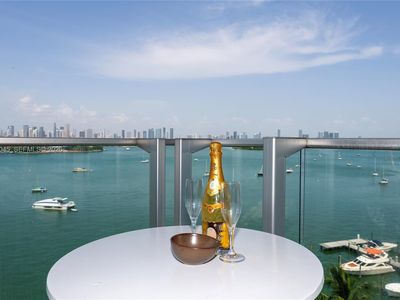 1100 West Ave #1016