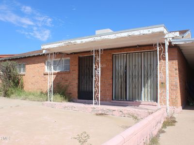 6223 Taos Dr