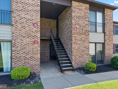 23 Uxbridge Pl