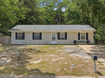 Property at 32 Yorkshire Pkwy, Gulfport, MS