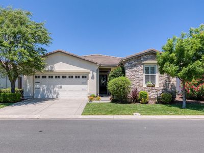 305 Foxwood Lane