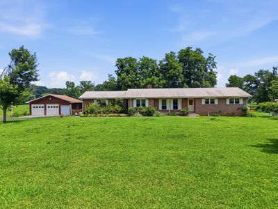 2879 E Broomtown Rd