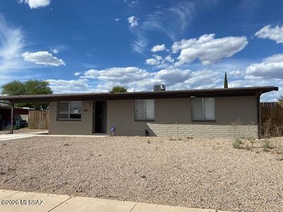 7511 E Poinciana Dr