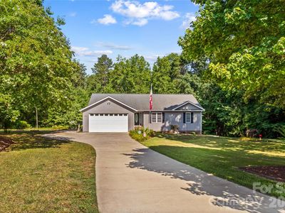 104 Parkers Grove Ln
