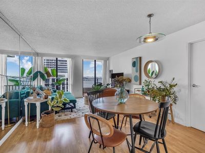 555 NE 15th St #PENTHOUSE D