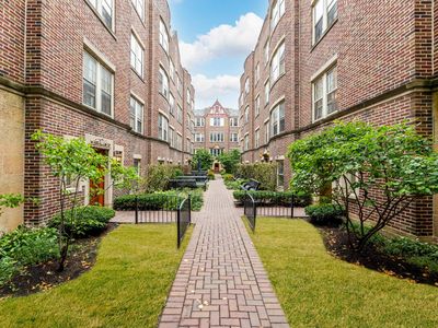 1120 Washington Blvd APT 3B