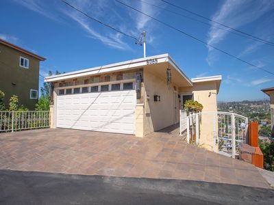 Property at 5065 La Calandria Dr, Los Angeles, CA