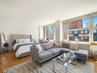 404 E 76th St APT 6M
