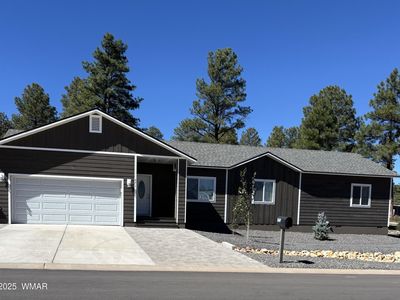 571 S Mountain Pines Ave