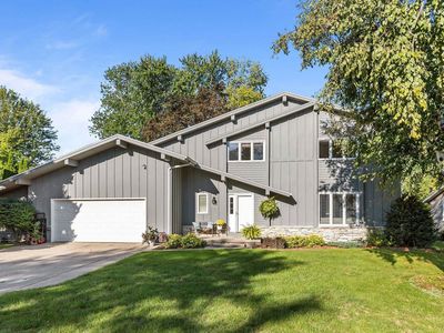 1211 Lynrose Ln