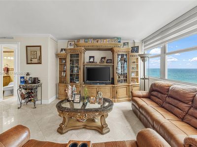5055 Collins Ave APT 12F
