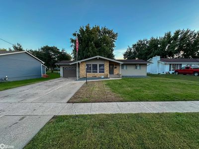 816 4th Ave E