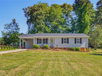 304 Oakwood Cir