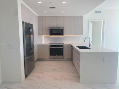2000 Metropica Way APT 406