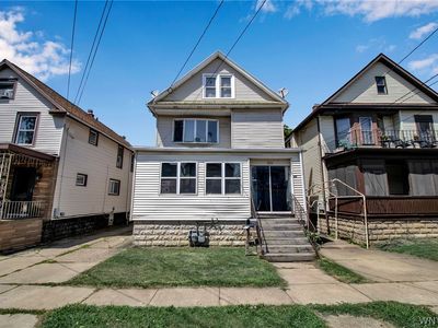 40 Trowbridge St