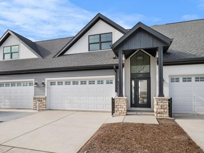 202 Lakeview Lane