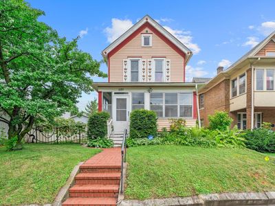 689 Oakdale Ave