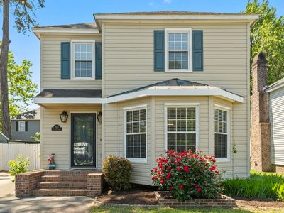 1557 Victoria Ln.
