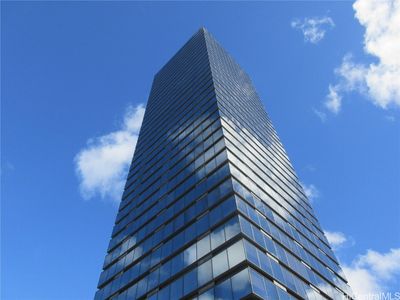 1750 Kalakaua Ave APT 1006