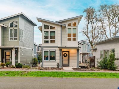 3937 Cousteau Dr