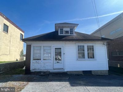 1126 E Chocolate Ave