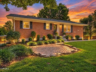 1721 Holston Dr