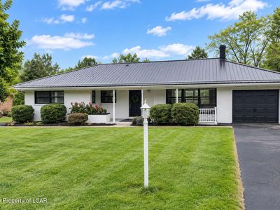 10 Frederick Dr