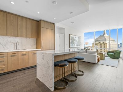 430 Stuart St #31D