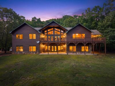 200 Twelve Oaks Trl