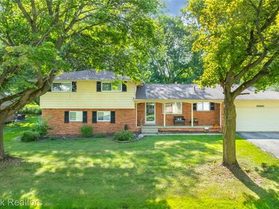 Property at 28839 Bannockburn St, Farmington Hills, MI