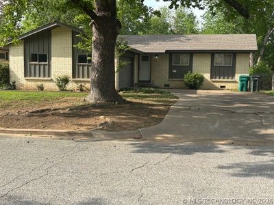 135 W Mill Ave