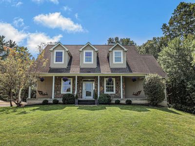 5876 Jaycox Rd