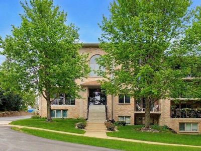 Property at 4401 Pershing Ave Unit 2N, Downers Grove, IL