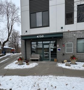 4750 E 53rd St APT 203
