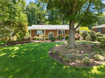 440 Sherwood Forest Rd