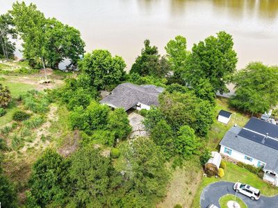 452 Harbor Crest Dr