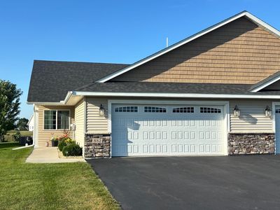 882 Geneva Rd
