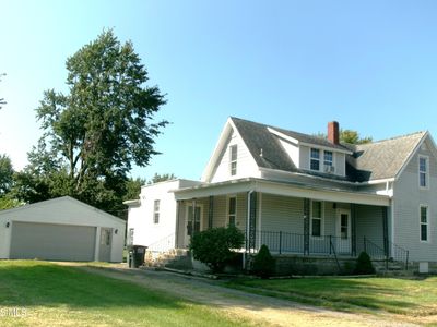 203 E 5th St