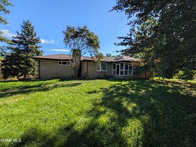 195 Stratford Ct