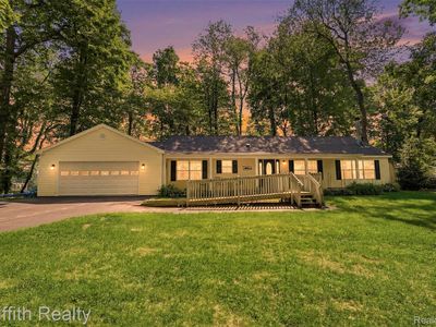 260 Ellsworth Lake Dr
